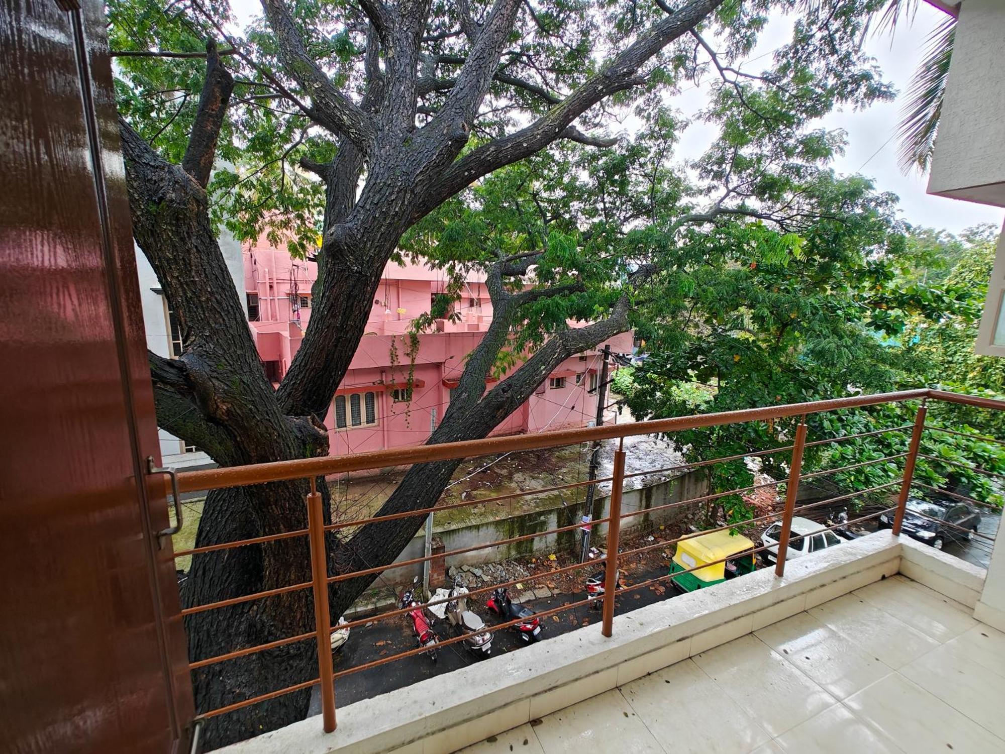 Sampada Homestay บังกาลอร์ ภายนอก รูปภาพ