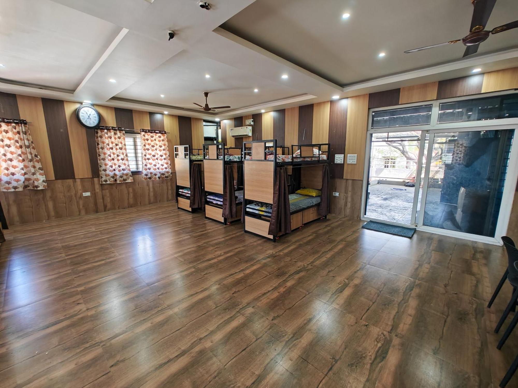 Sampada Homestay บังกาลอร์ ภายนอก รูปภาพ