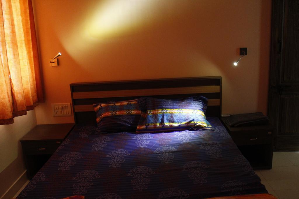 Sampada Homestay บังกาลอร์ ภายนอก รูปภาพ